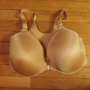 Full coverage Vanishing Back bra by Soma 34G